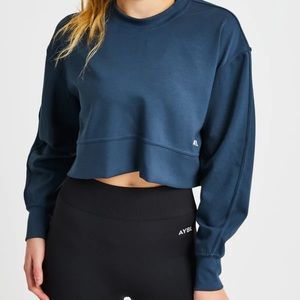 AYBL oversized cropped jumper navy